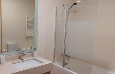 Gorgeous Beach Apartment - Checkinhome - Photo 31