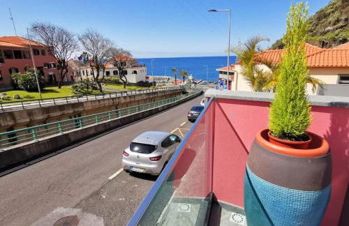 Chalé Esmeralda - Charming Studios in Calheta Beach - Foto 12