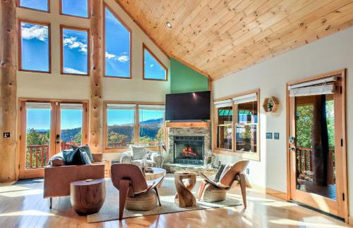 Stunning Mountain Cabin with Views and Hot Tub - Foto 23