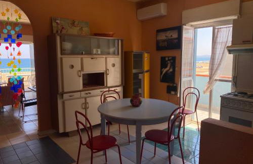 Rainbow Seafront Apartment - Foto 11