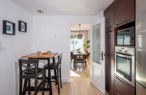 Family Fairways I Spacious 4-Bedroom Townhouse Near Beach & Golf, Estepona - Photo 15