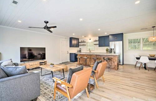 Walk to Dining, Coffee. Ping Pong, Bikes, Fire Pit - Photo 2