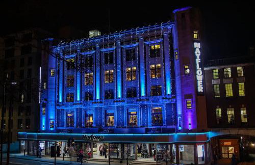 New Spacious 4 Bedrooms 5 Beds House Sleeps 8! - Foto 17