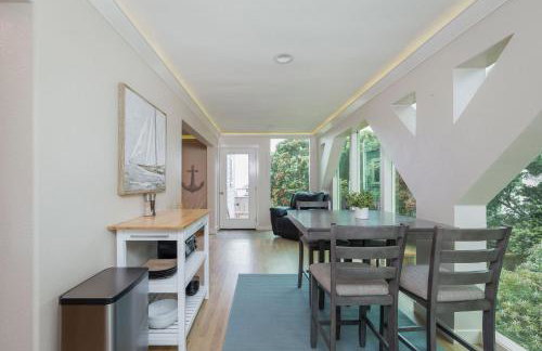 1 block to beach, Private Hot Tub, Fire Pit and BBQ - Foto 18