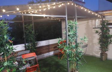 Paris-Eiffel, bienvenue -terrasse -Netflix - Foto 19