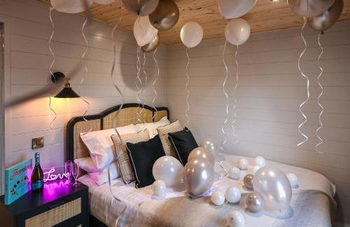 Staining Luxury Lodges - Photo 21