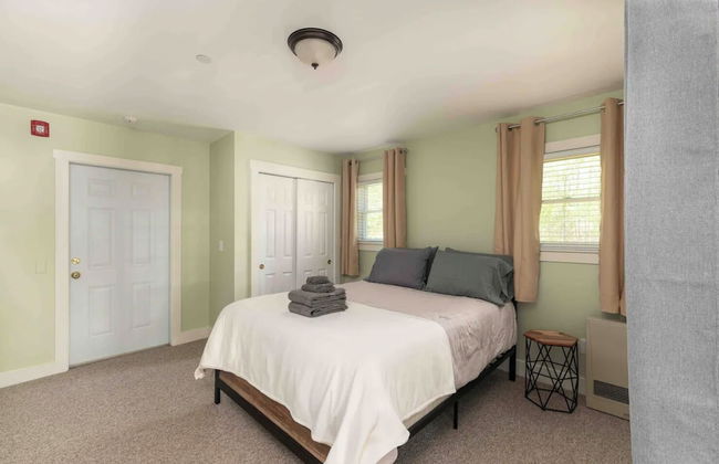 TuckAway Suites at East Branch - Photo 9