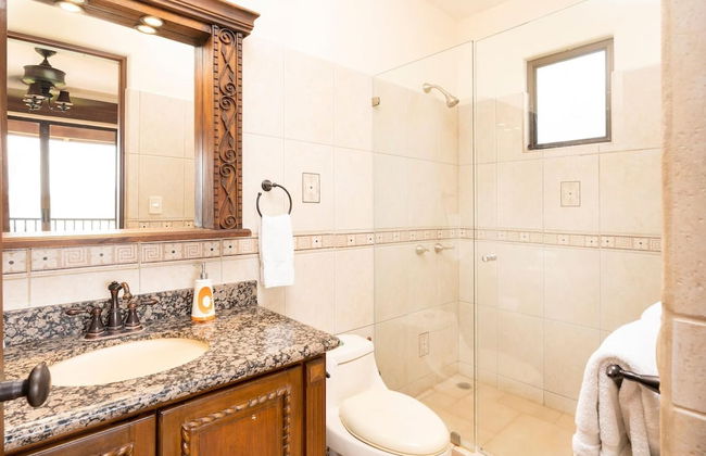 Hacienda-style Villa With Pool and Sweeping Ocean Views Above Potrero - Photo 31