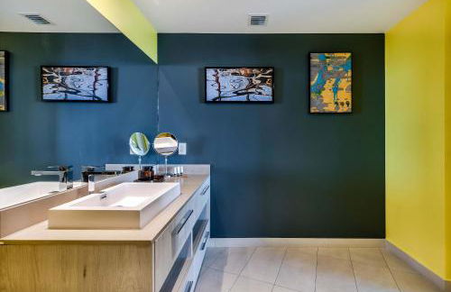 Luxury Living on the Beach with Resort Amenities - Photo 34