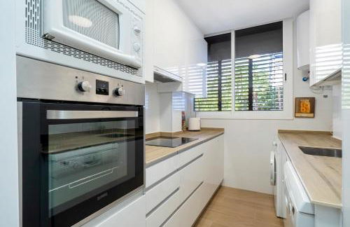 beach and pool - Photo 5