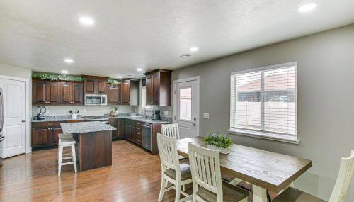 Utah Retreat with Patio, Gas Grill and Mountain Views! - Foto 2