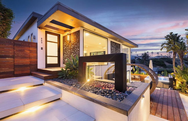 Steps to Beach+shops, Oceanview, Hot Tub+firepit Moonlight Modern by Avantstay - Foto 43