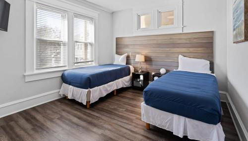 Modern 4BR 2BA Apt Steps to the Beach Open Living - Foto 4