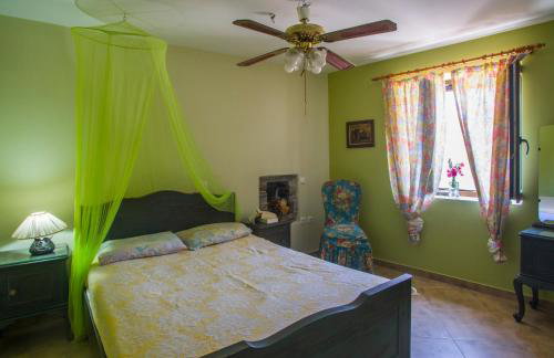 Iris' Traditional Stone House - Foto 5