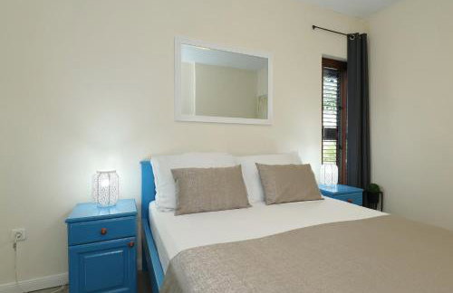 Apartment Serenity with Private Pool Near the Beach - Photo 18