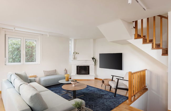 Athenian Riviera Coastal Charm Villa - Photo 26