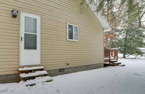 Family Nature Escape! South Branch Haven with Deck - Foto 24