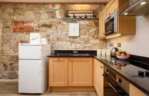 The Roundhouse - Photo 24