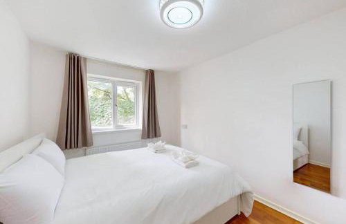 1Bed Maisonette with Free Parking in Crystal Palace - Foto 6