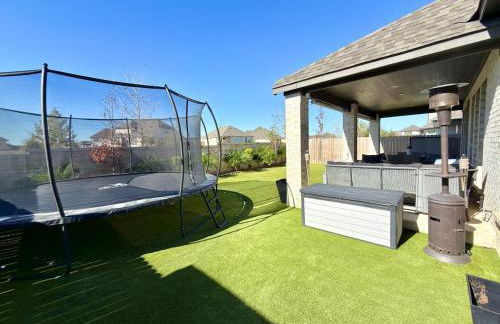 Luxury 5BR Retreat I Resort Access Near La Cantera - Foto 40