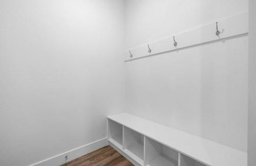 Creswell lane! Where luxury meets entertainment! - Foto 63