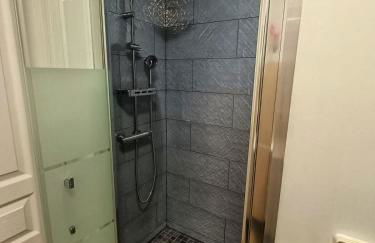 Le Rez des Arcades - T2 en RDC hypercentre - Foto 10