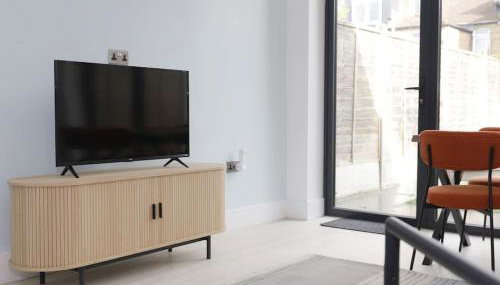 Stylish London Flat with Garden, Close to City - Foto 5