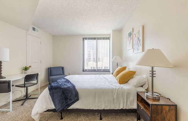 Premium A-Location Apartment - Photo 9