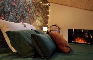 La Cabana Agréable logement avec Jacuzzi/Balnéo - Foto 13