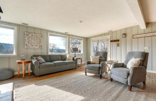 Cozy Table Rock Lake Boathouse with Pool Access - Foto 5