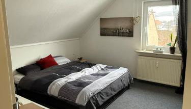 1 Bedroom with small bath - Perfect for long distance travel stop - Foto 5