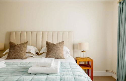 Cove Lodge - Photo 10