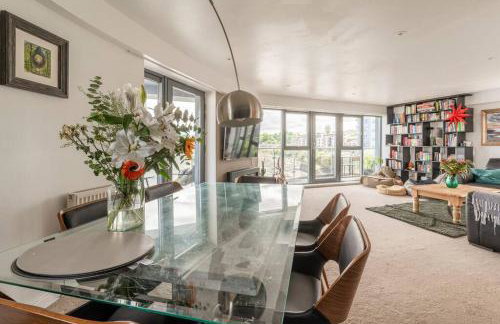 Calming Sea View City Apartment - Foto 13