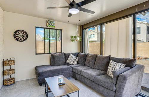 Near Shopping and Golf Family Retreat in Las Vegas! - Photo 3