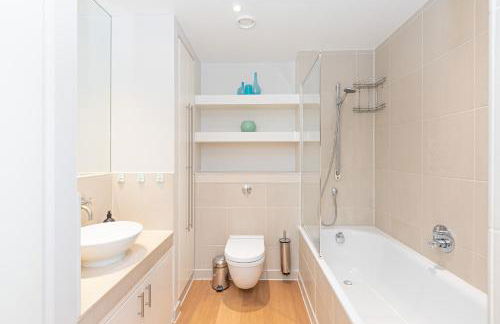 Chic, Contemporary 3BR Flat in Prime Canary Wharf - Foto 28