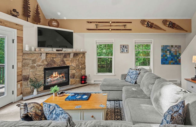 Alpine Serenity by Avantstay Beach + Lake Access Theater, Deck, Playroom - Foto 55