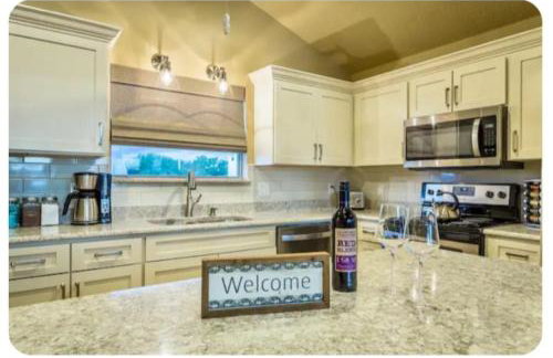 Nirvana Beach House with Sauna & Hottub - Foto 28