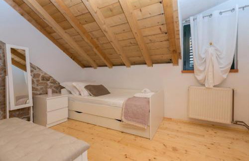 Holiday home Stipanovi Dvori with jacuzzi and pool - Foto 42