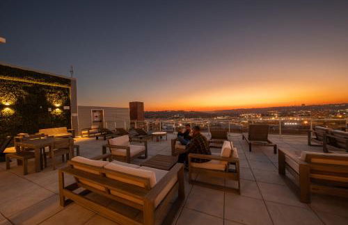 King Bed, Reds, Bengals, Free Parking, Downtown Cincy - Foto 2