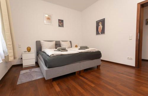 Stadthaus mit 2 Schlafzimmern & Wohnzimmer mit Kamin - Kostenloser Privat-Parkplatz auf dem Grundstück - Foto 10