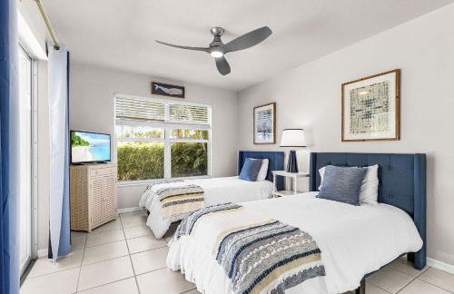 Lazy days and lake views. Beautiful Naples pool home - Foto 13