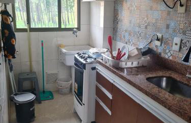 Apto 2 ambientes 1 quarto e a sala Cond Reserva do Sahy - Foto 48
