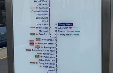 Abbey Wood Serviced Apartment 3BRH Free Wi-Fi Parking Tea and Coffee - Photo 12