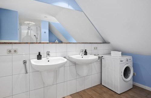 GUT KLETKAMP "Altes Backhaus" - Freistehendes Landhaus mit 7 Schlafzimmern I Kamin I Garten & Terrasse I 15 Min zur Ostsee I Parkplätze I Hundefreundlich I Bar I WLAN - Foto 28