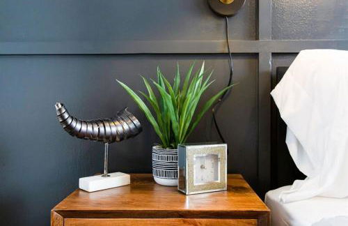 Lux Home-mins to Truist Park wKing pet friendly - Foto 22