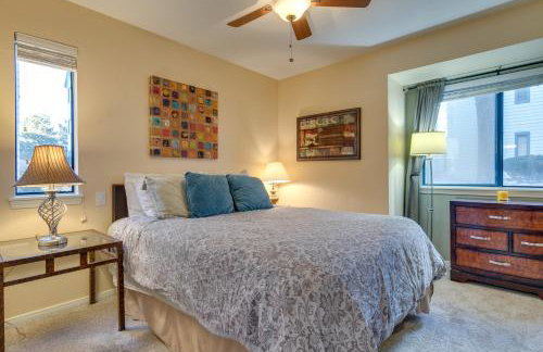 Englewood Apt with Patio in Denver Tech Center - Foto 14