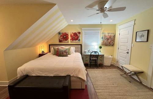 Canal Front Retreat w Boat Dock & Coastal Views - Foto 18