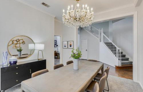 Luxurious Home w Cinema Room & Private Pool - Foto 13