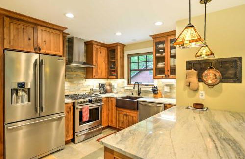 Sugar Berry Craftsman Home in Laughlintown - Foto 11