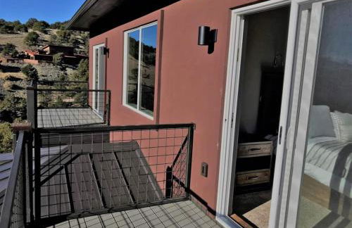 Barnwood Chateau with 2 Master Suites Hot Tub - Foto 31